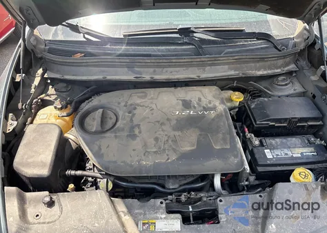 2014 Jeep Cherokee Trailhawk from USA, damaged, VIN 1C4PJMBS2EW161276